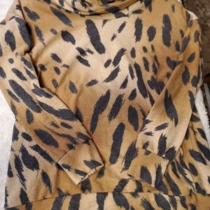 Cowl neck BomBom sweater super soft size small cheetah